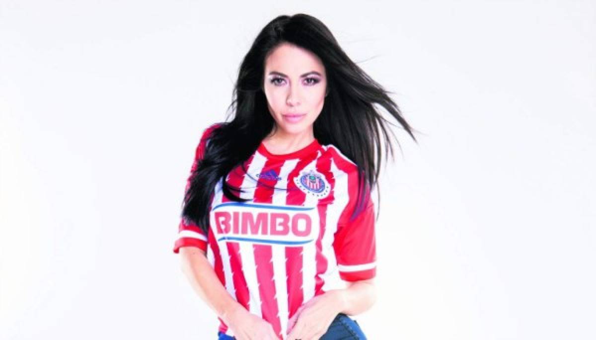 ¿De Chivas o Raiders? Cómo se mira más sexy la explosiva Jimena Sánchez