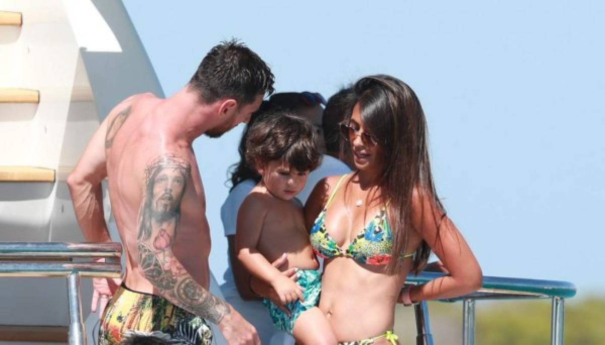 Como todo un rey: Así disfruta Messi de sus vacaciones en Ibiza, Antonela Roccuzzo deslumbra