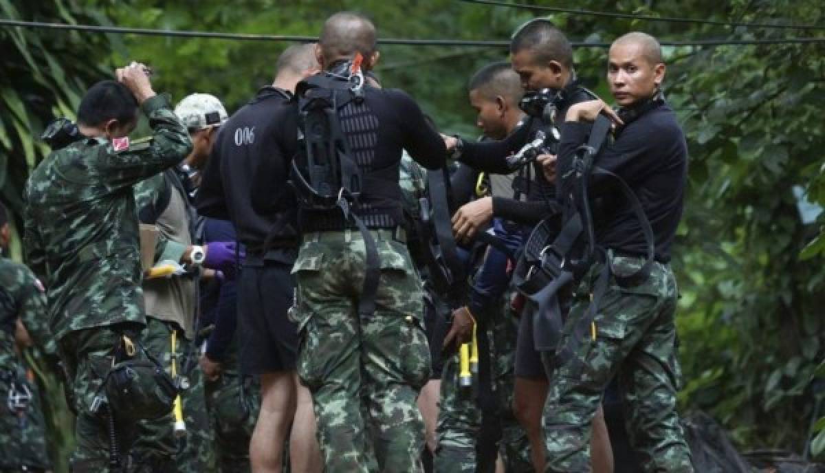 Impactantes imágenes: Así es la cueva en Tailandia donde 12 niños futbolistas siguen atrapados