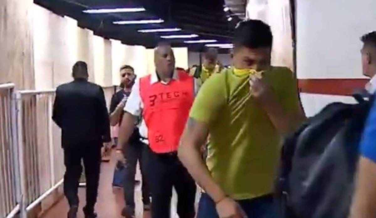 EN FOTOS: Así atacaron a los jugadores de Boca Juniors en el estadio Monumental