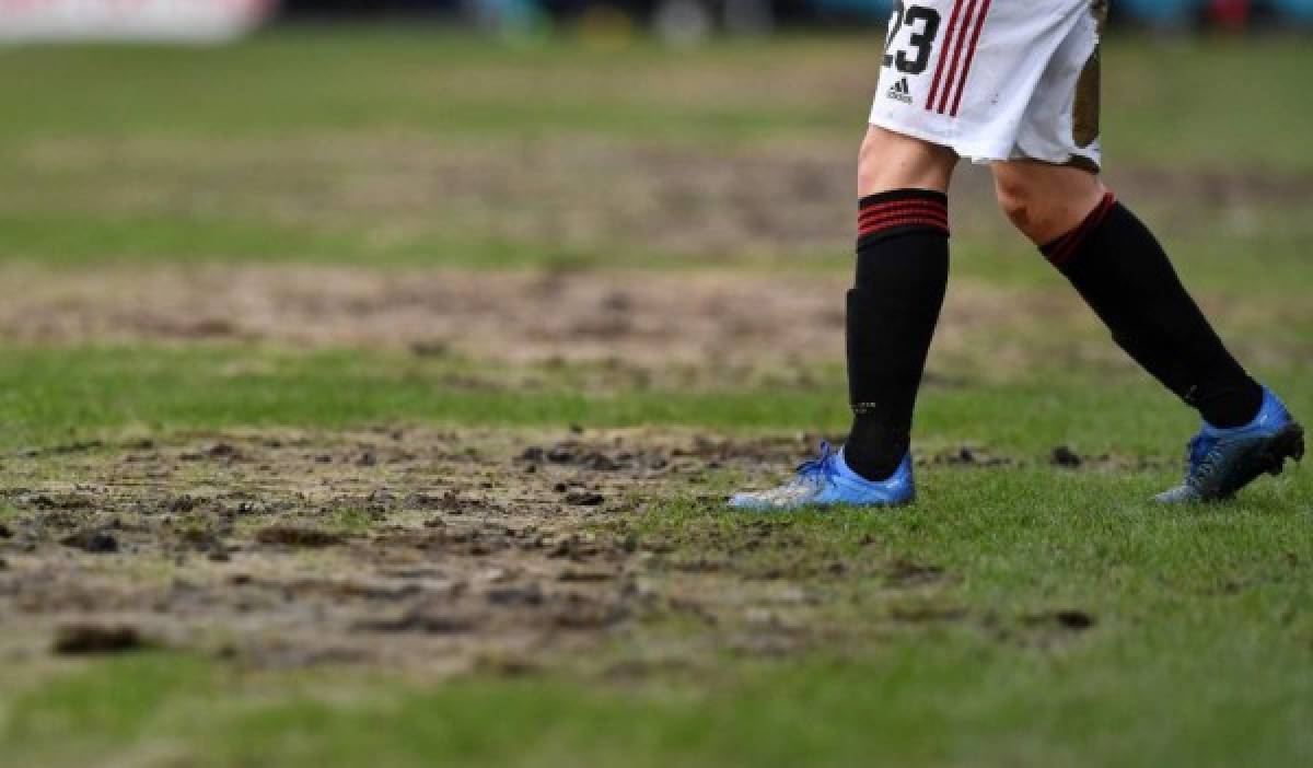 La pésima cancha en la que jugó Manchester United por la FA Cup