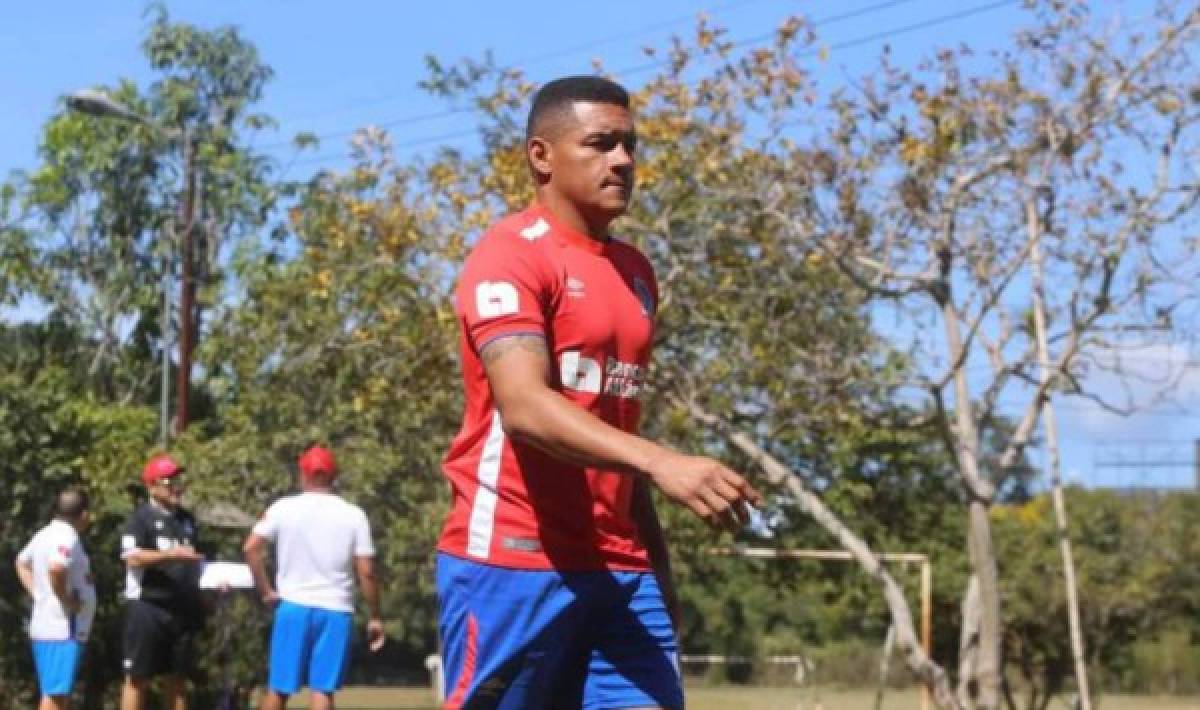 Fichajes: Legionario regresa a Honduras, 'Comayagua' López sale del retiro y Will Barahona consigue equipo