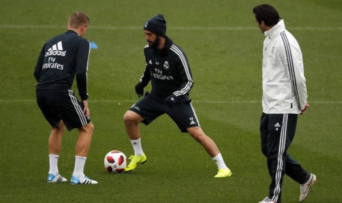 Con frío y tensión: Así fue el primer entrenamiento de Santiago Solari en el Real Madrid