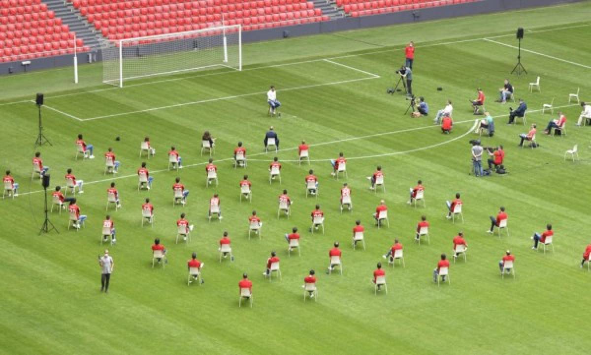 Sin abrazos y sin hinchas: Así se despide una leyenda del Athletic en tiempos del coronavirus