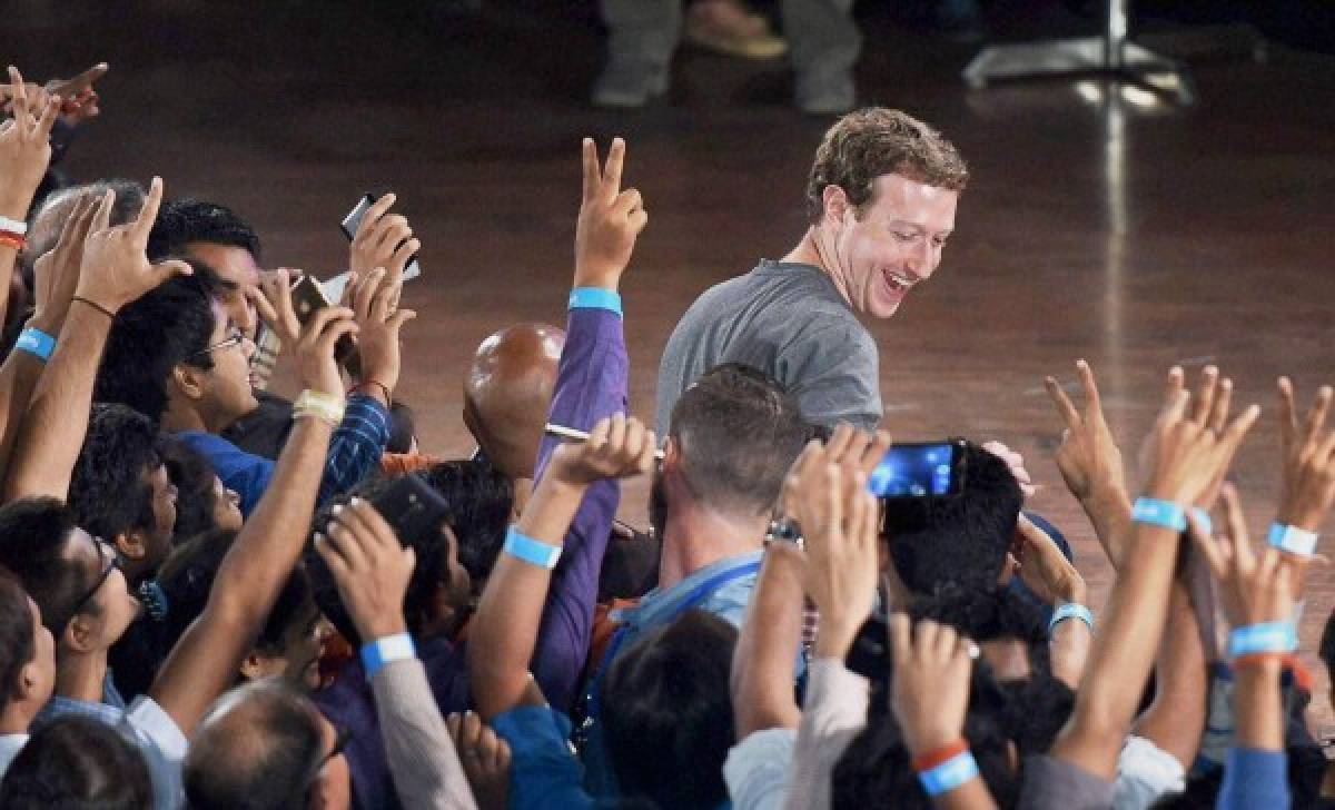 Prohíben a Facebook lanzar internet gratuito en la India.