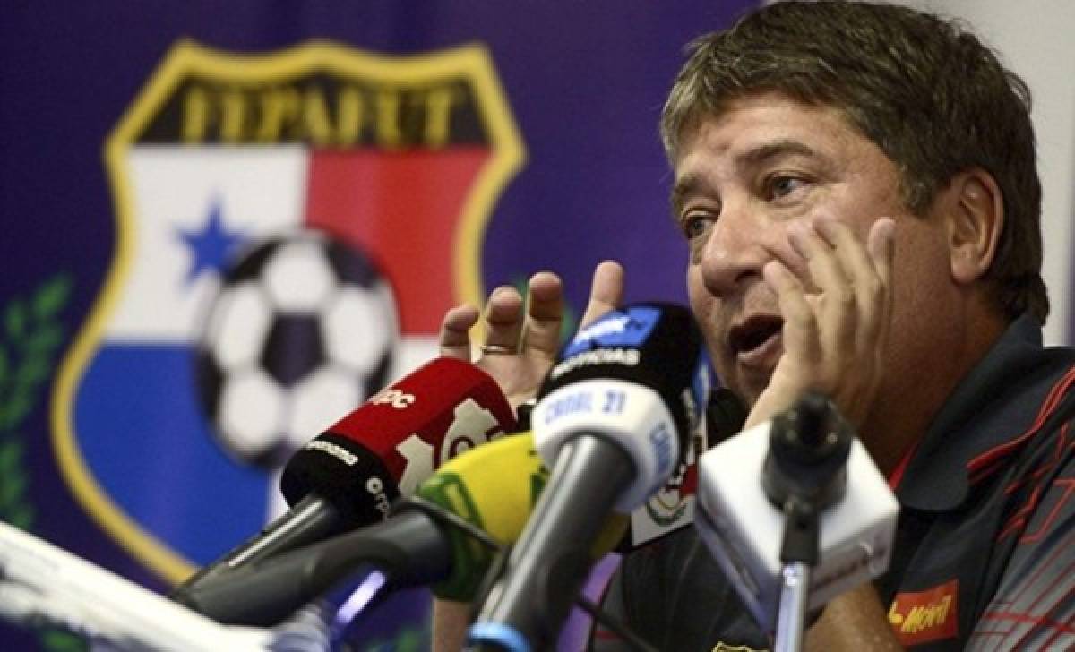 'El Bolillo' Gómez afronta la Copa Oro con el relevo del fútbol panameño