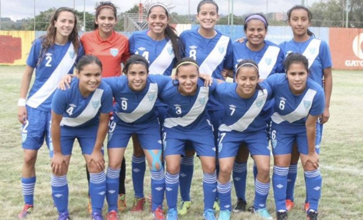 La Liga apoya profesionalización de fútbol femenino de Guatemala con alianza