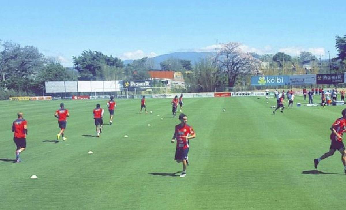 Costa Rica inició su preparación para juegos ante México y Honduras