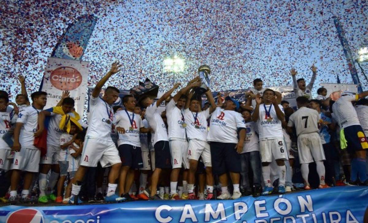 ¡Reyes centroamericanos! Los campeones de fútbol de nuestra región
