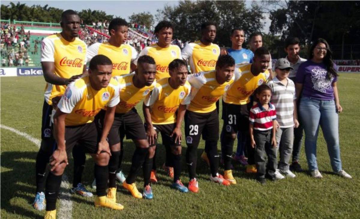 Los uniformes más raros que se han visto en la Liga Nacional de Honduras