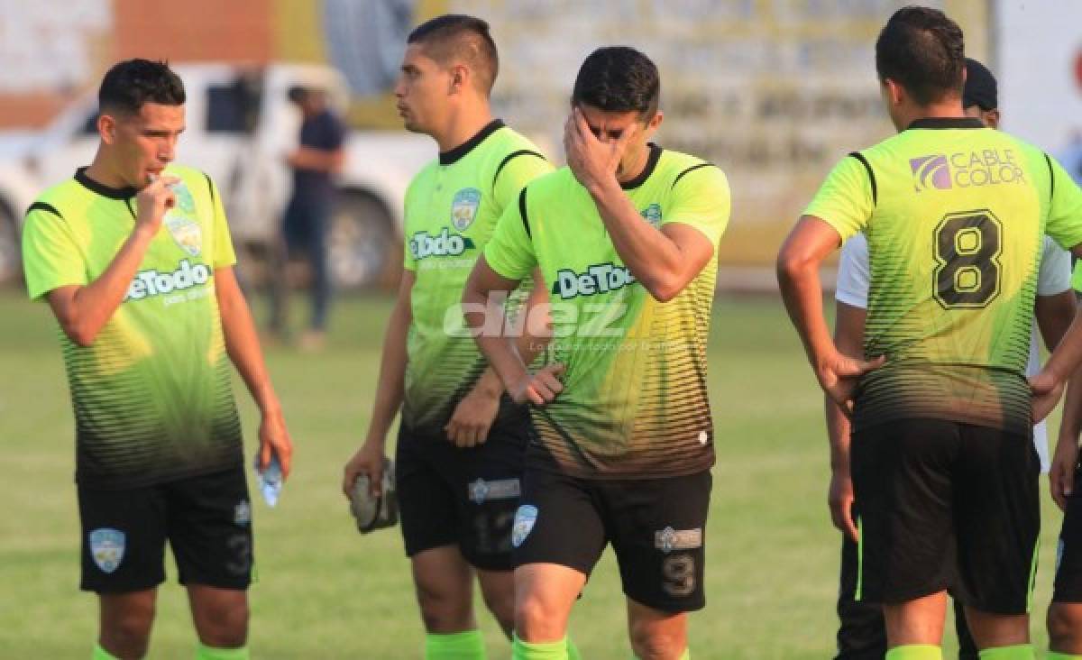FOTOS: El llanto de los jugadores de Real Minas tras perder ante Marathón