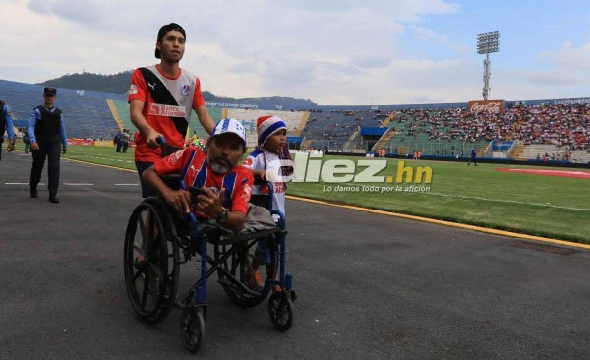 LO QUE NO SE VIO POR TV: ¿Dónde miró el partido Keosseián?; modelo y legionario en primera fila