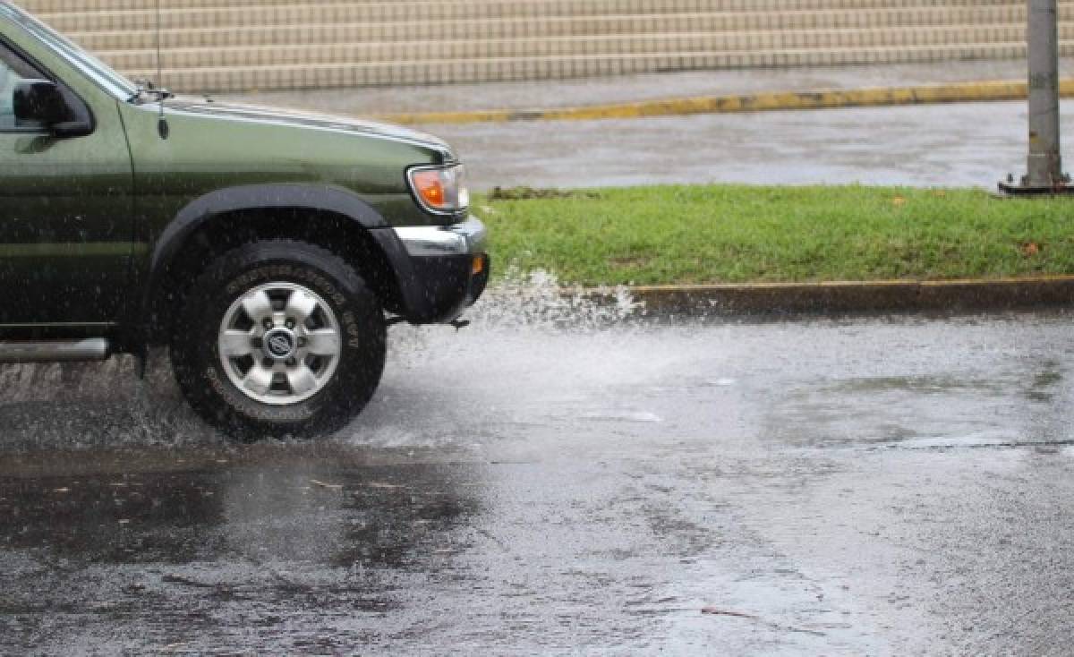 Los estragos causados por lluvias en Costa Rica a pocas horas el choque con Honduras