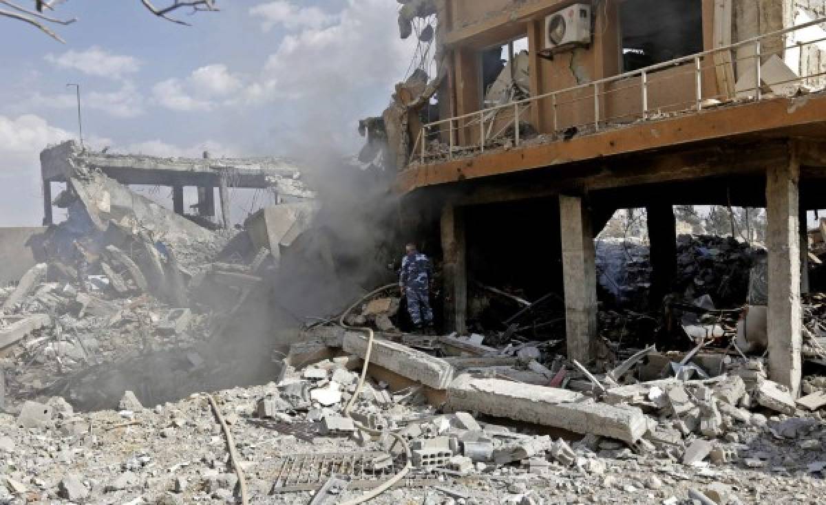 EN FOTOS: Las aterradoras imágenes luego del ataque de EEUU a Siria
