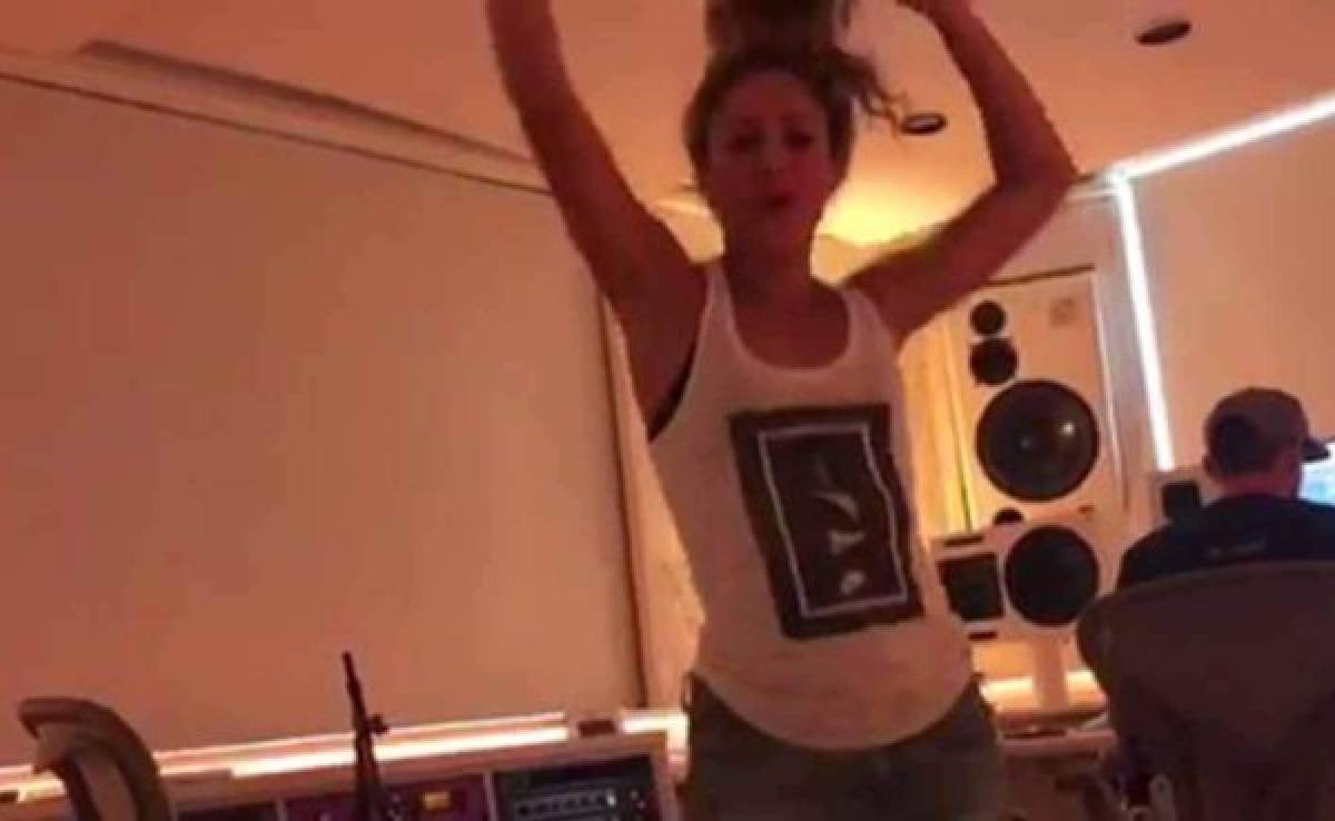 VIDEO: El sexy baile de Shakira en las redes sociales