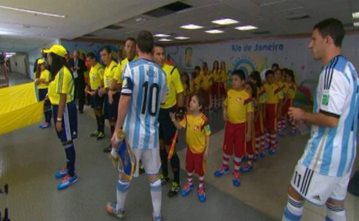 VÍDEO: Las críticas a Messi por no saludar a un niño
