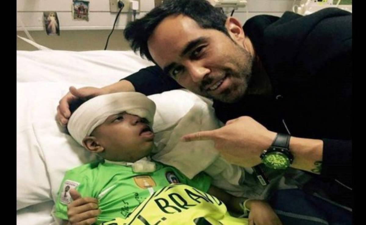 El tremendo gesto de Claudio Bravo con un niño que padece cáncer