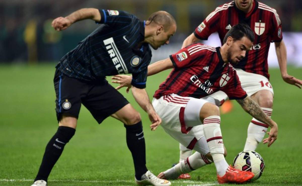 Inter y Milan se aferraron a un amargo empate en el derbi italiano
