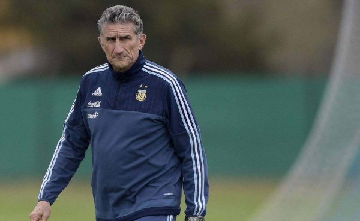 Bauza dice que Messi 'está bien' y no lo descarta para jugar ante Uruguay