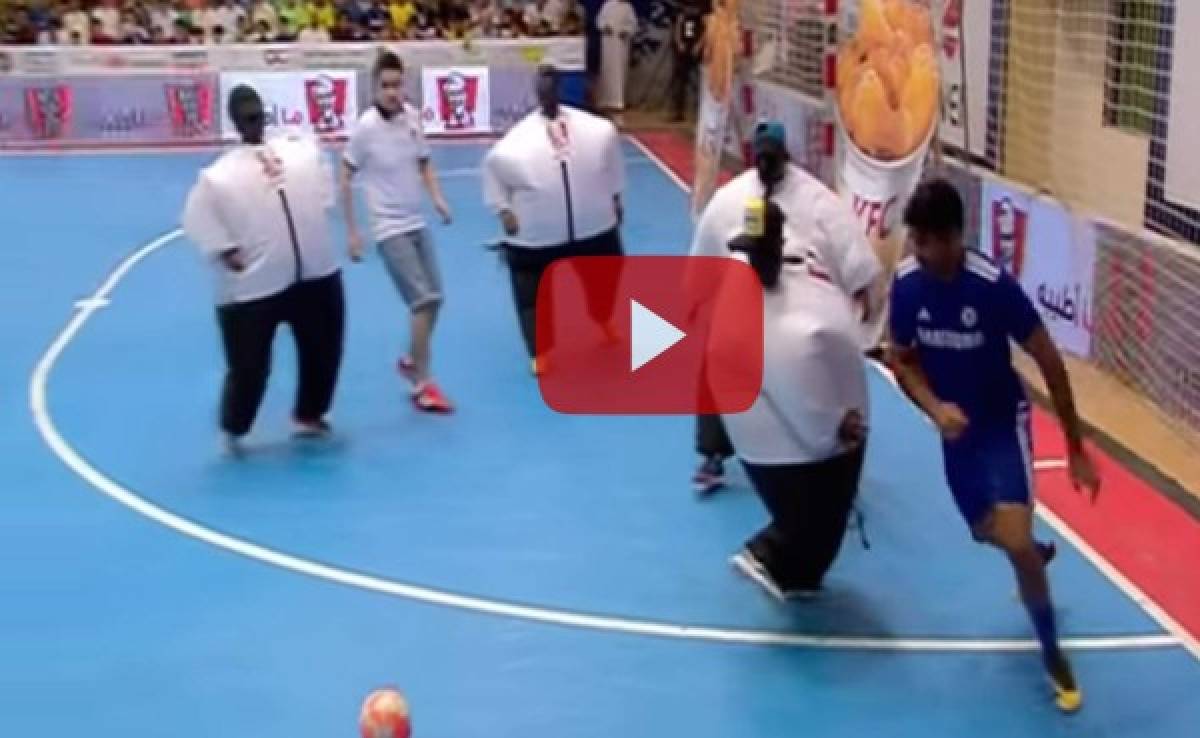 VIDEO: Diego Costa brilla en el juego más bizarro de su vida