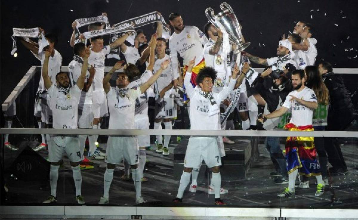 Real Madrid festeja la Undécima con fiestón en el Bernabéu