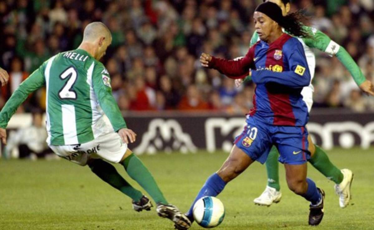 VIDEO: El repertorio de grandes jugadas de Ronaldinho