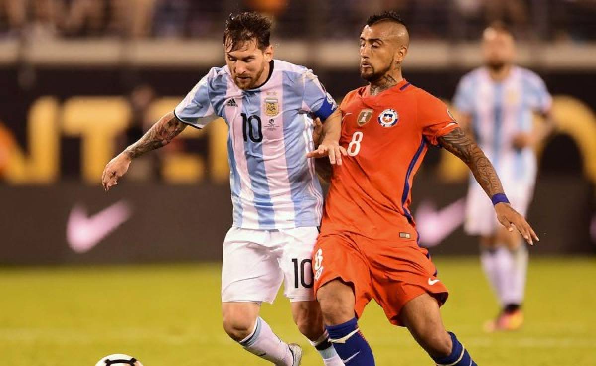 Arturo Vidal lamenta la despedida de Messi de la selección argentina