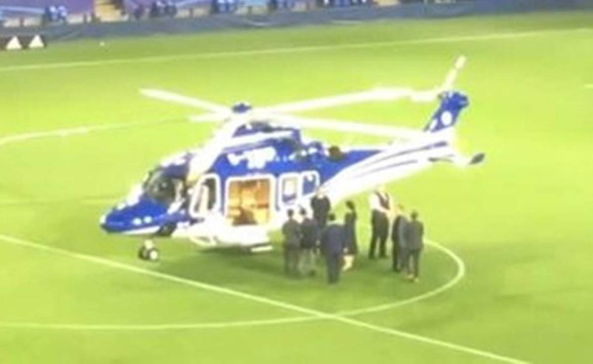VIDEO: Así recogió un helicóptero al dueño del Leicester en pleno estadio