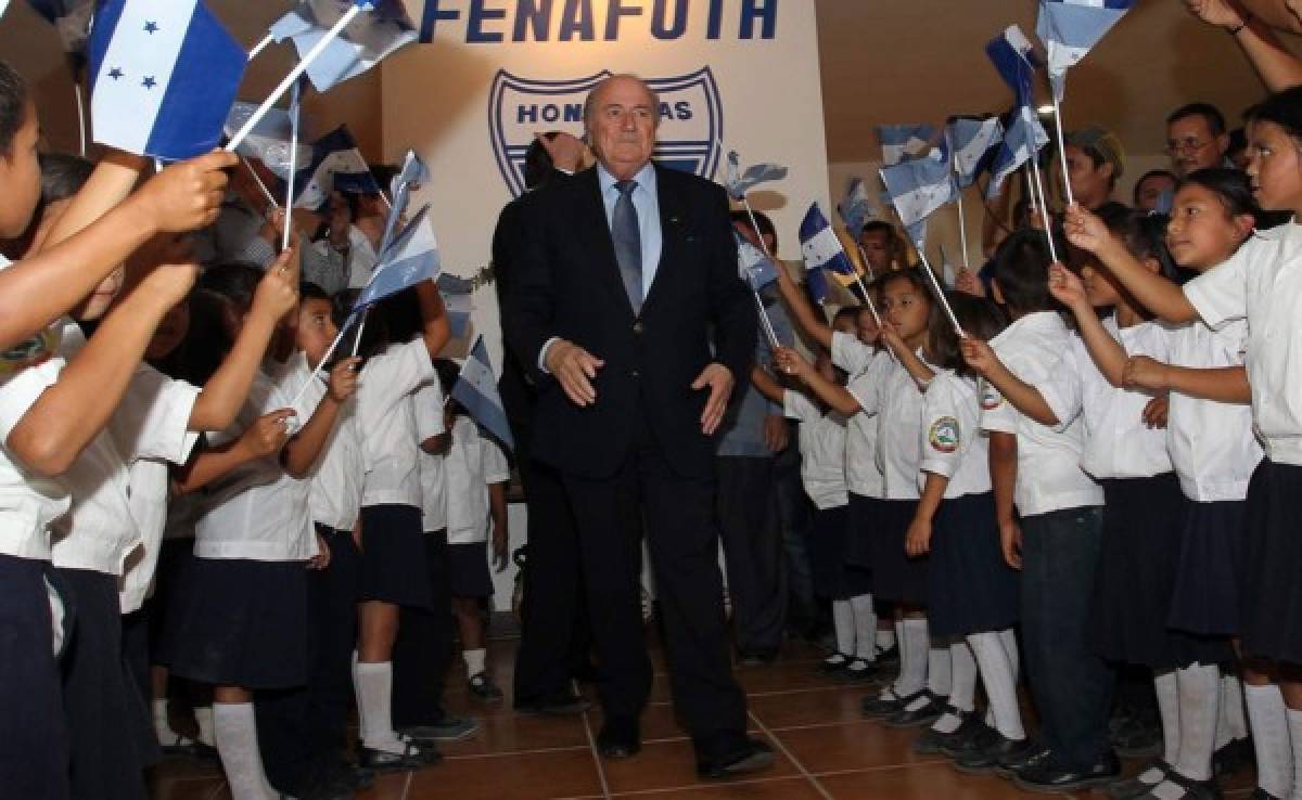 Informe de El País: Blatter utilizaba el Proyecto Gol para captar votos