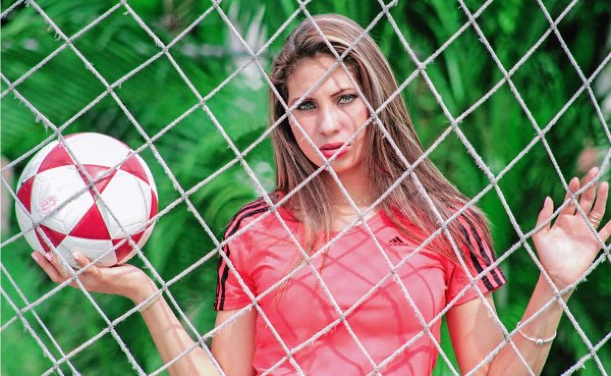Annie Córdova, la bella futbolista hondureña que atrapa con su mirada