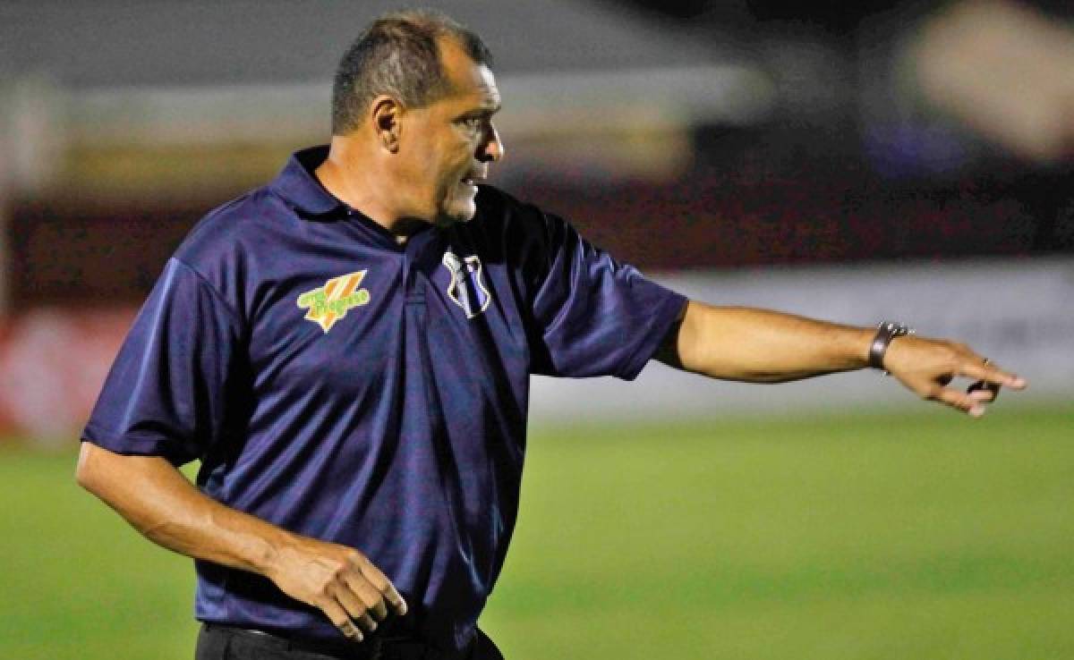 Wilmer Cruz renuncia a su cargo como técnico del Honduras Progreso