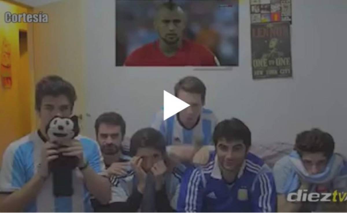 Video: Hinchas argentinos se grabaron durante la tanda de penales ante Chile