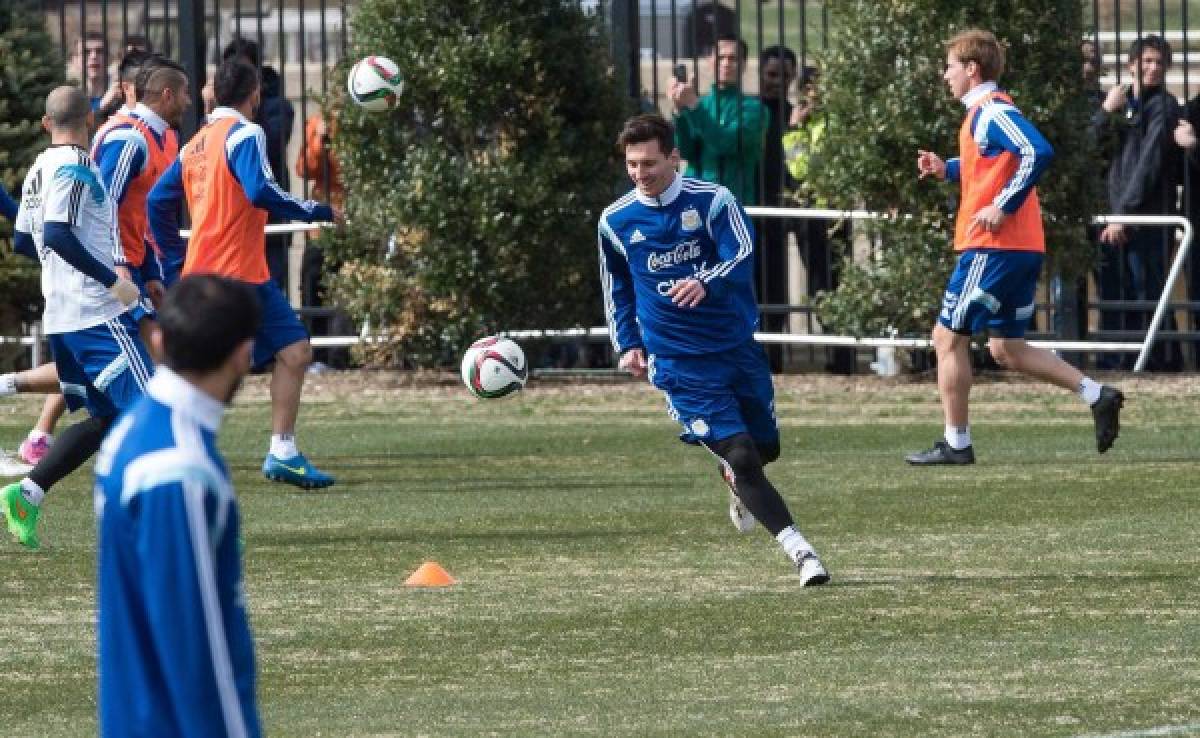 Argentina entrena sin Messi y se pone a punto para amistoso ante El Salvador