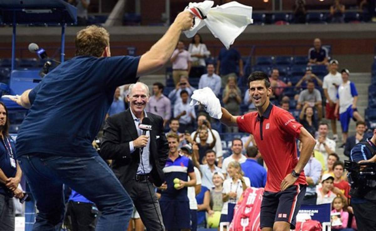 Novak Djokovic festeja bailando 'Gangnam Style' en el US Open