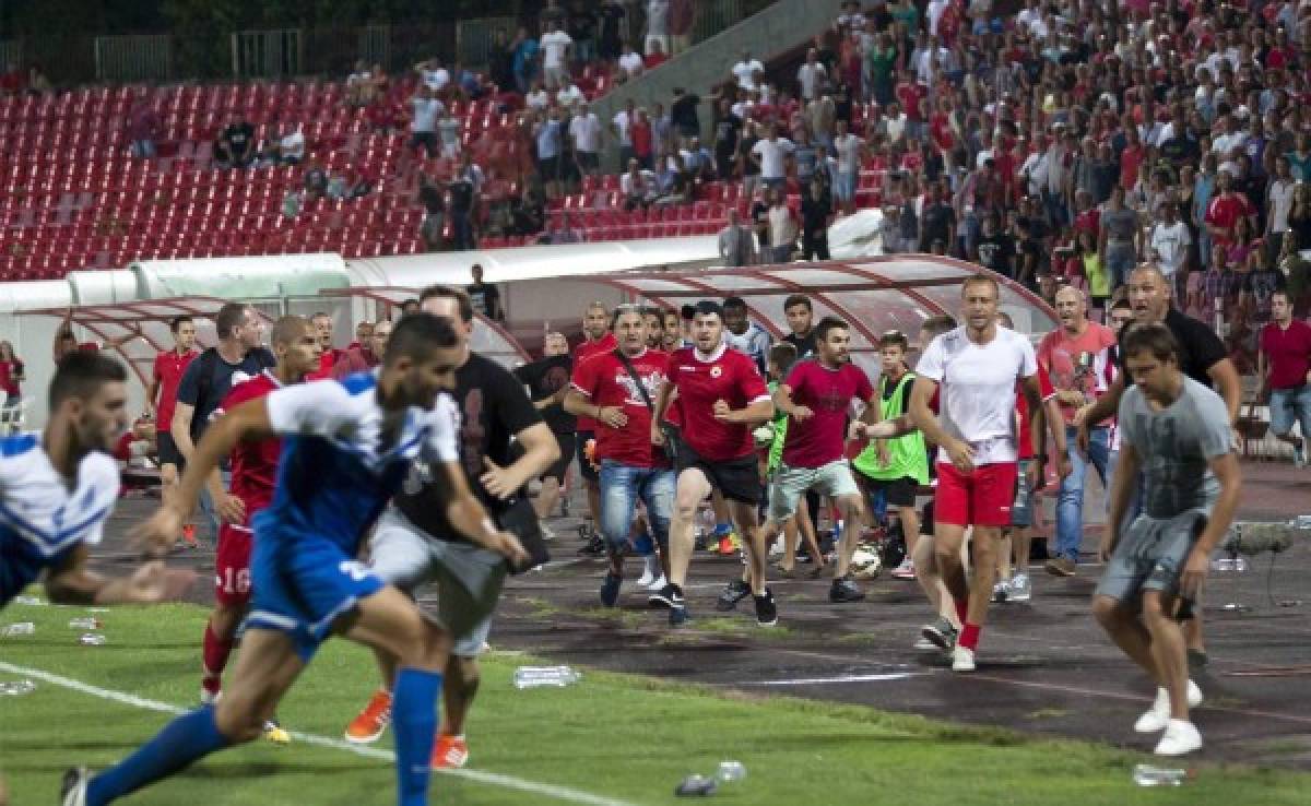 VIDEO: Aficionados del CSKA Sofia agredieron a jugadores del Ashdod