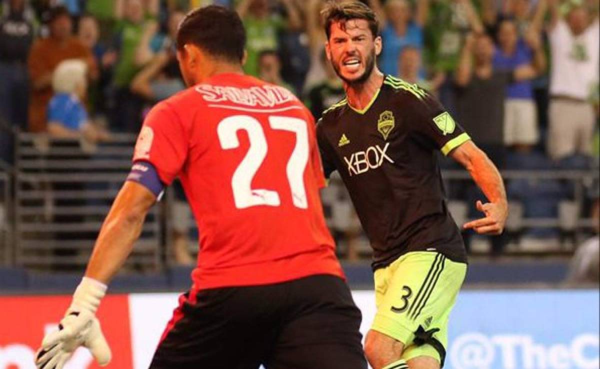 VIDEO: Brad Evans se burló de Noel Valladares al anotarle el penal