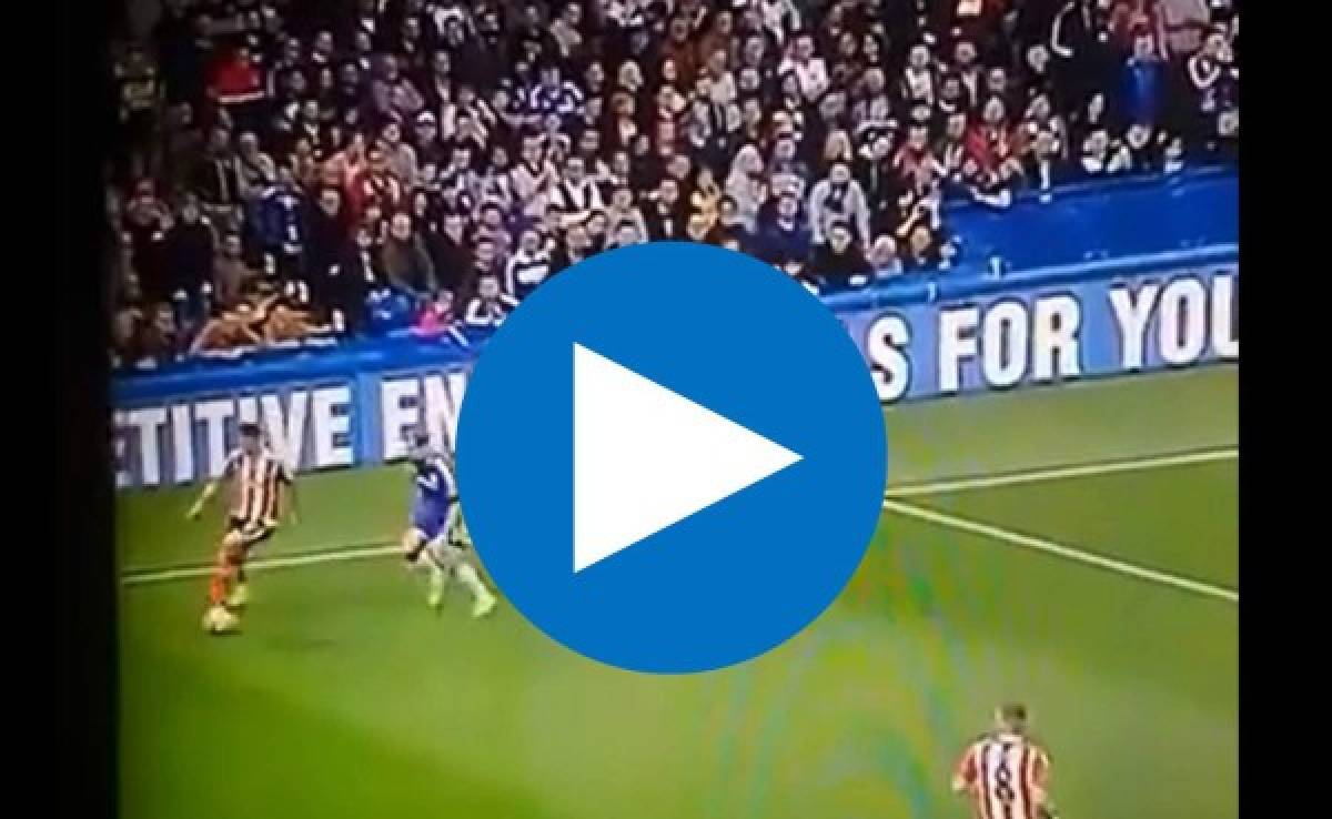 VIDEO: Jugador del Southampton humilló y bailó a Ivanovic del Chelsea
