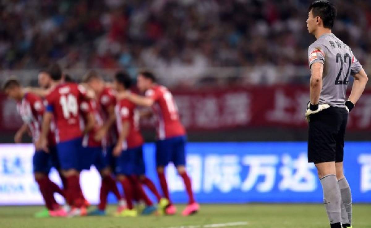 Atlético de Madrid golea al Shanghái en China