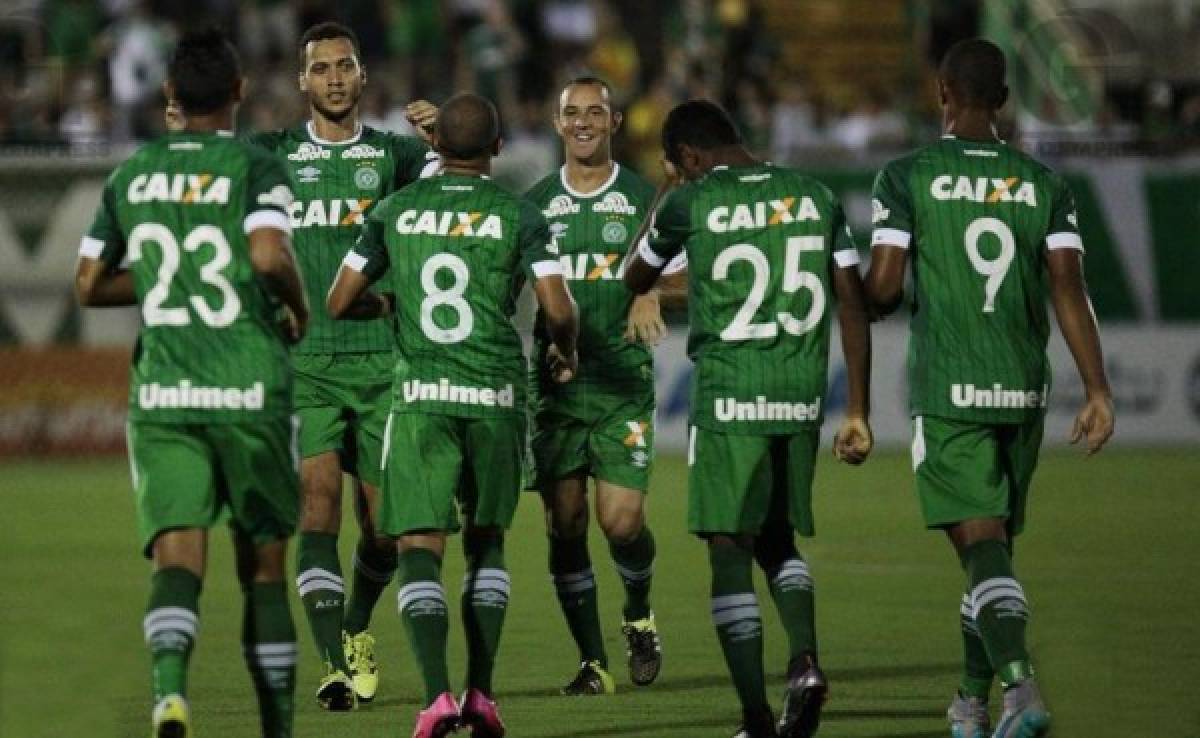 Club Chapecoense se resiste a aceptar la tragedia aérea