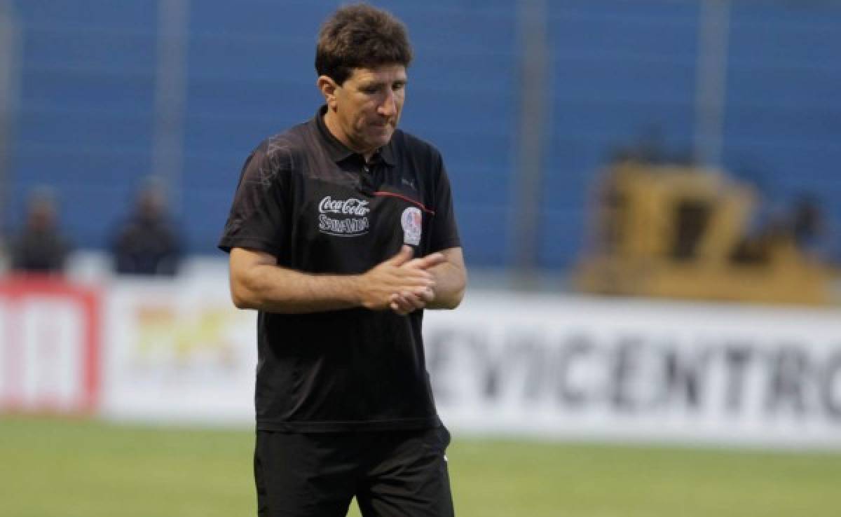 Héctor Vargas: 'Lozano ya deja de ser un proyecto para ser un gran jugador'