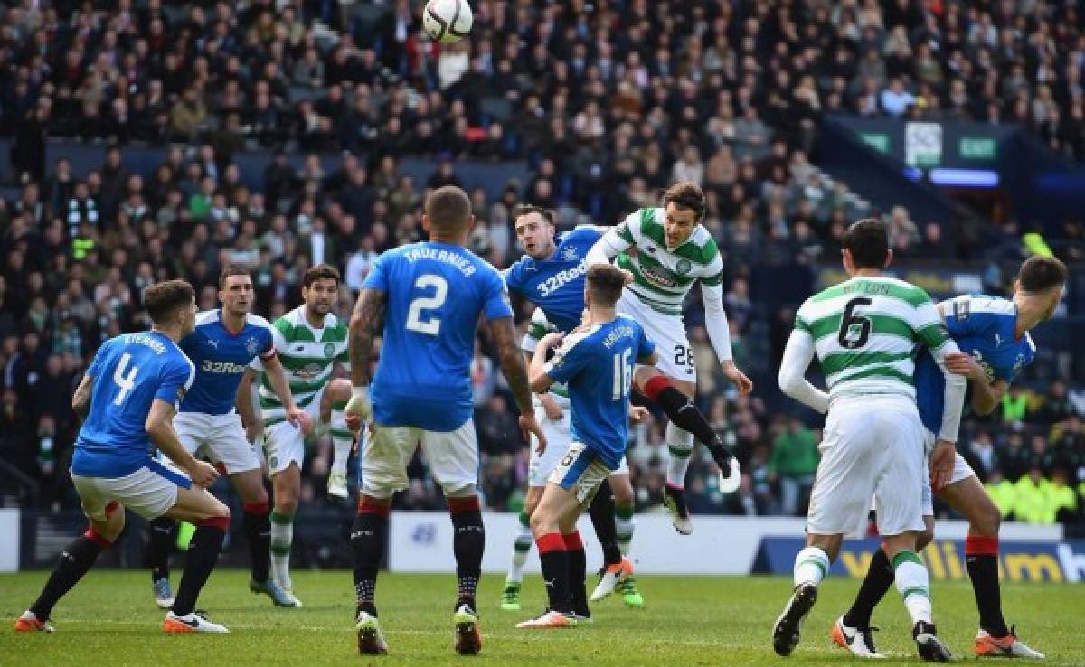 Celtic humilla al Rangers en el clásico escocés con Emilio Izaguirre en la banca