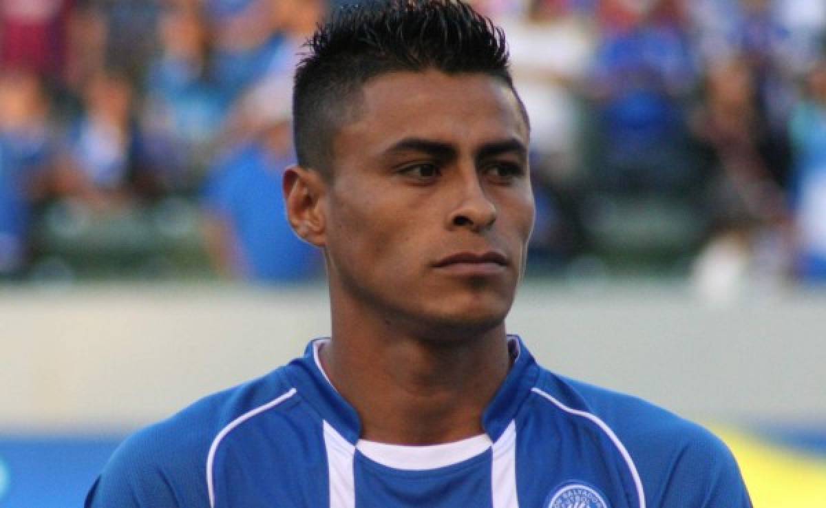 Salvadoreño Darwin Cerén no sabe si jugará contra la selección de Honduras