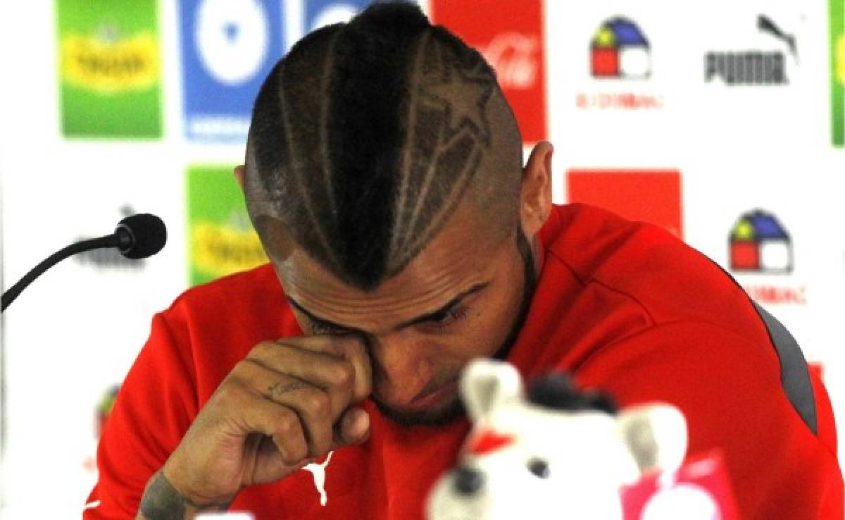 VIDEO: Arturo Vidal pide perdón a afición chilena entre lágrimas