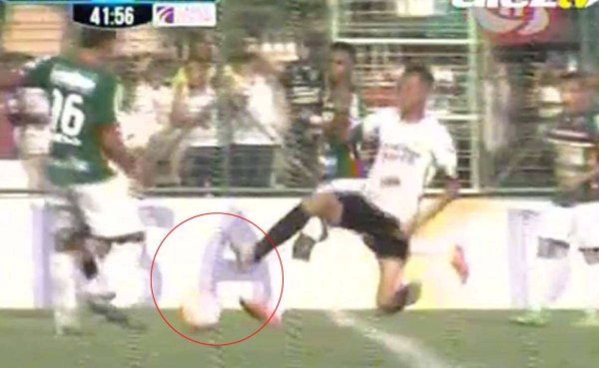 VIDEO: Brutal entrada de David Mendoza a futbolista de Marathón