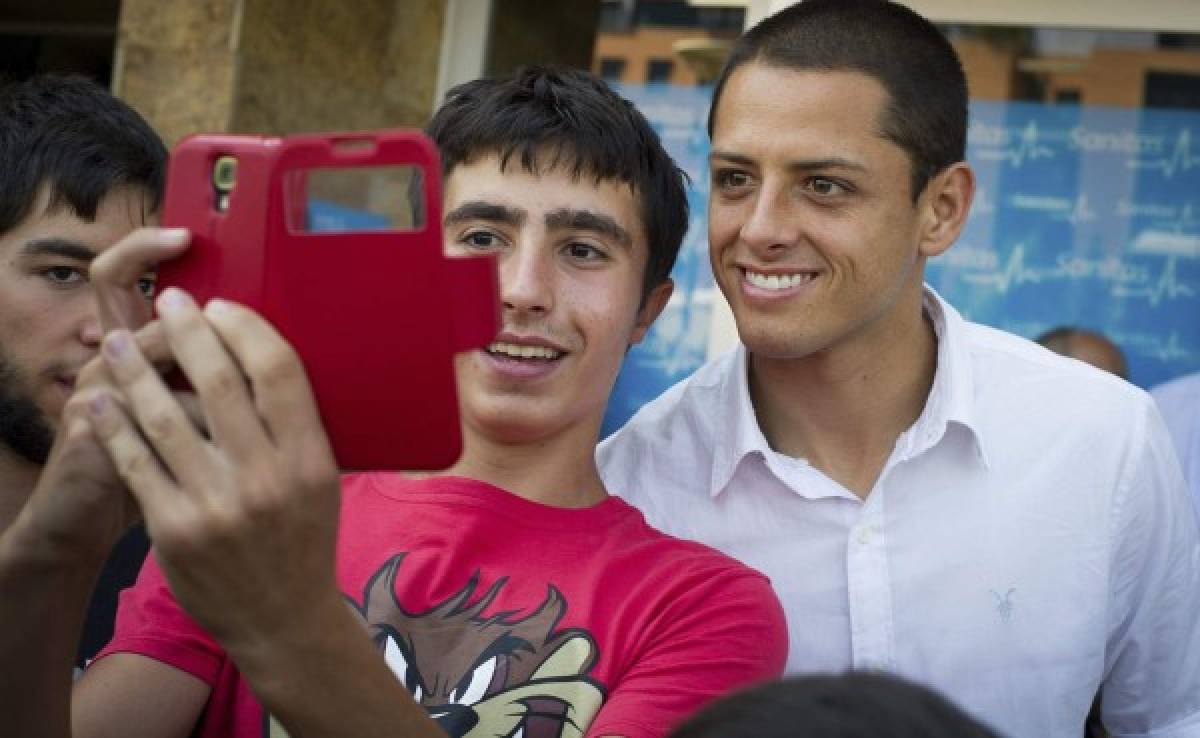 VIDEO: Así fue la presentación del Chicharito en el Real Madrid