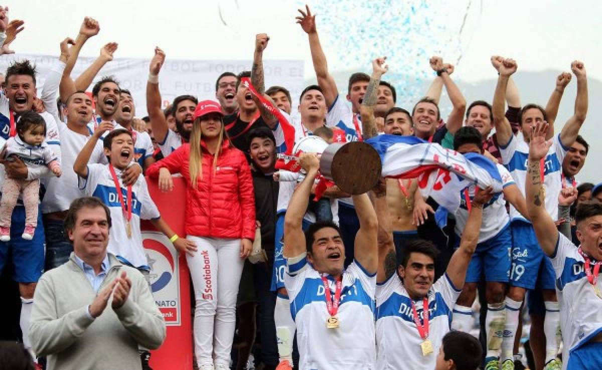 Universidad Católica se saca seis años de segundos lugares y es campeón de Chile