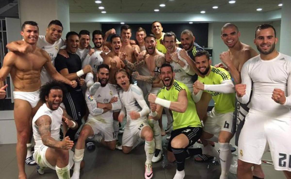 La celebración del Real Madrid en el camerino del Camp Nou