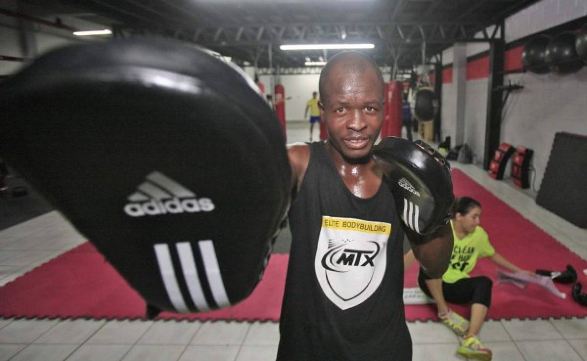 El 'Muñeco' González pasó de boxeador a instructor