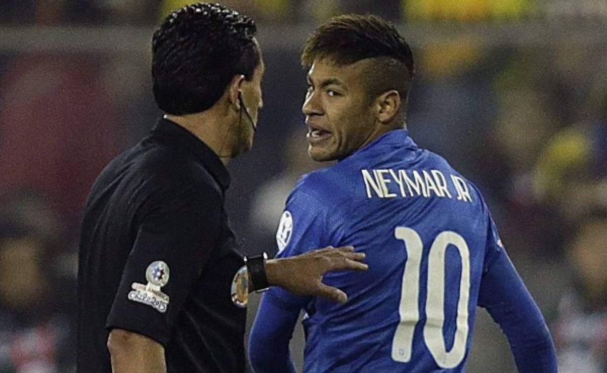Neymar: 'Esperé al árbitro para preguntarle por qué me había expulsado'