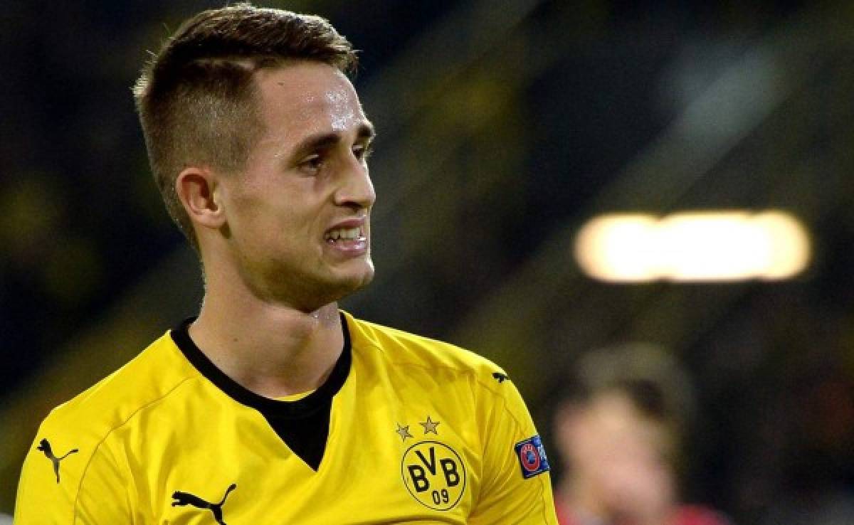 Januzaj acorta su cesión en el Dortmund y regresa al Manchester United